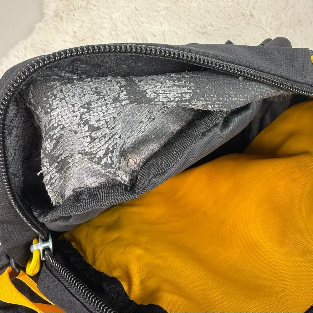 Timberland Black and Yellow Backpack‎ Y2K